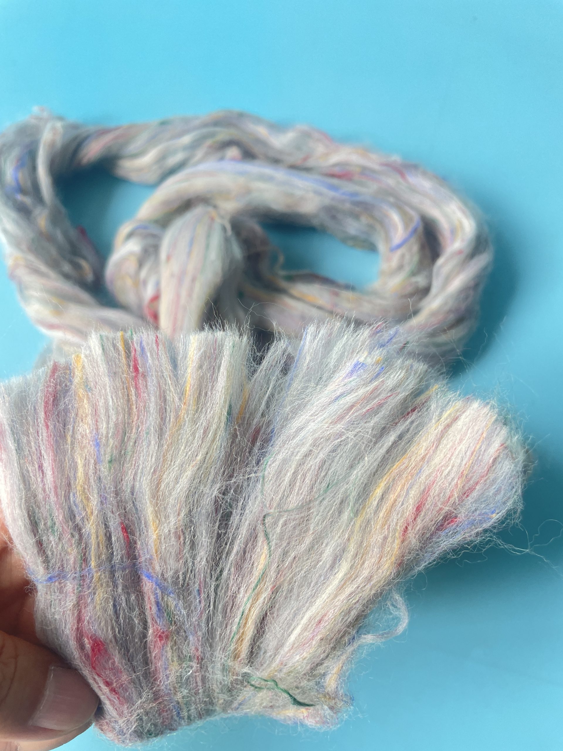 Acrylic tow with viscose neps - Image 3