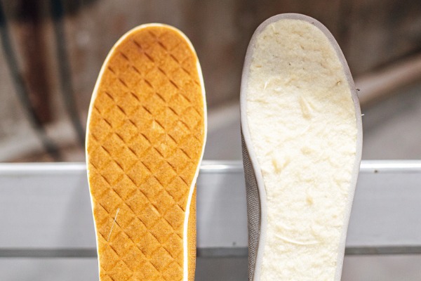 Wool felt insoles Side view of thicker wool felt insoles close-up (ID#2)